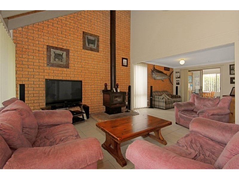 47 Tasman Street, Surf Beach NSW 2536