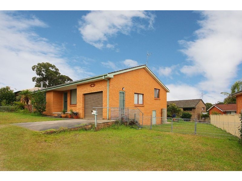 21 Hilltop Crescent, Surf Beach NSW 2536