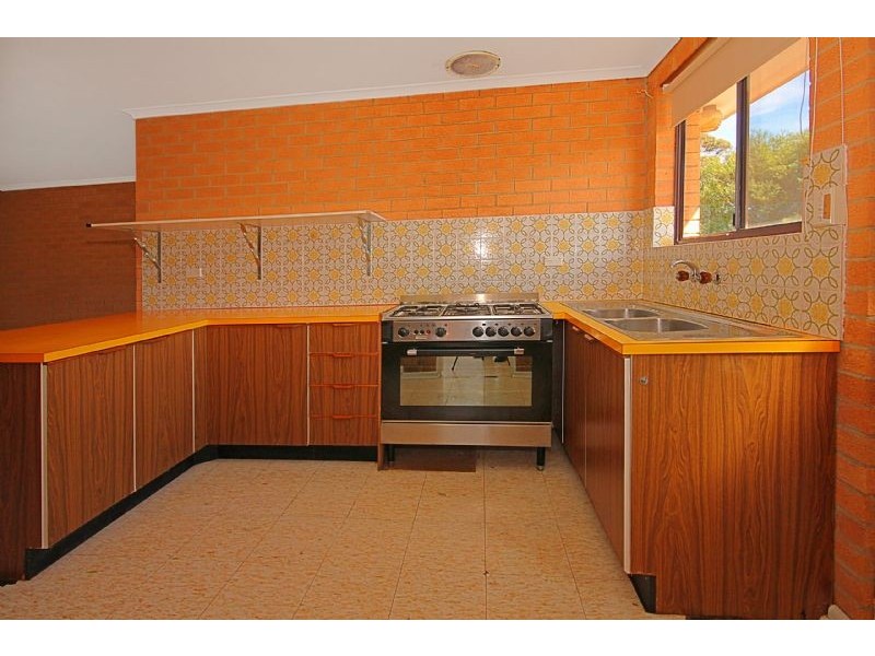 21 Hilltop Crescent, Surf Beach NSW 2536