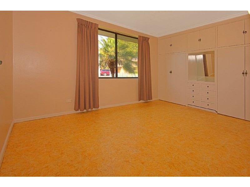 21 Hilltop Crescent, Surf Beach NSW 2536