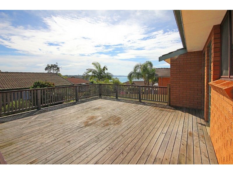 21 Hilltop Crescent, Surf Beach NSW 2536