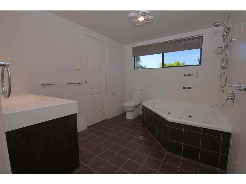 23 Penthouse Place, Batemans Bay NSW 2536