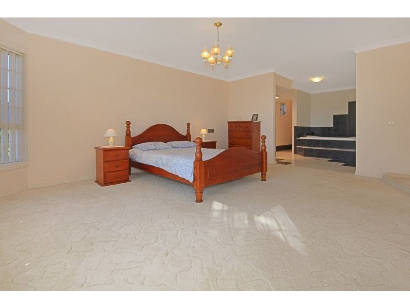 12 Blaxland Crescent, Sunshine Bay NSW 2536