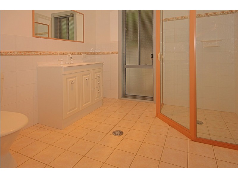 7 Excelsa Court, Maloneys Beach NSW 2536