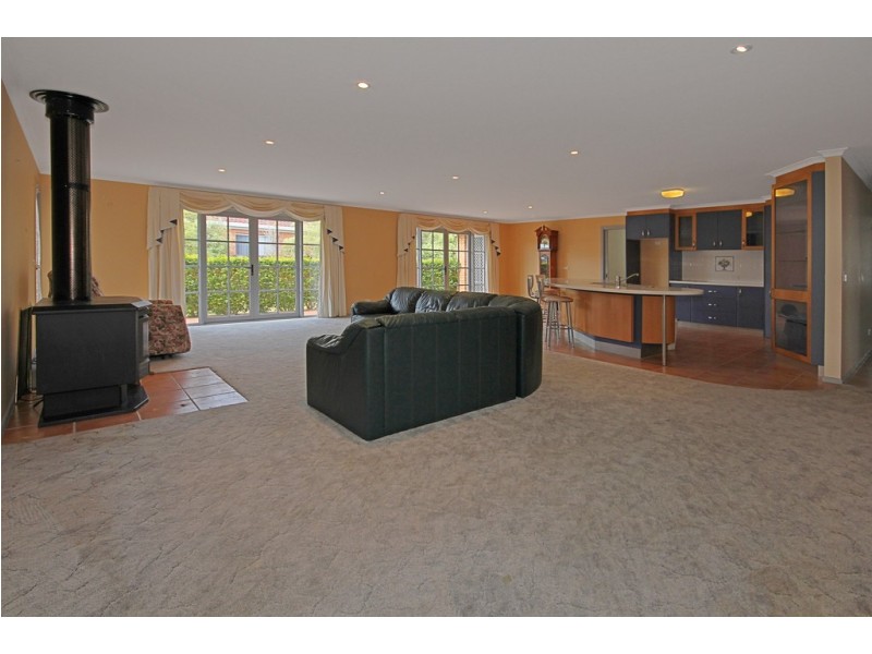 7 Excelsa Court, Maloneys Beach NSW 2536