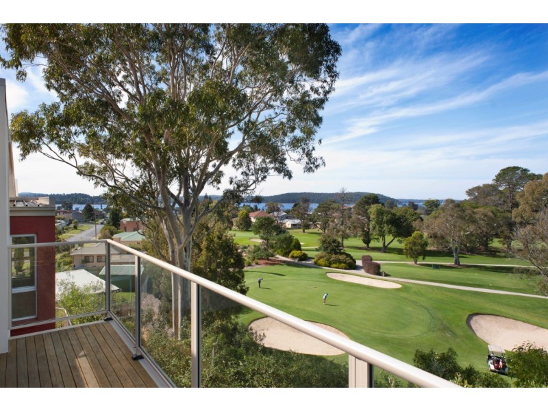 4/19 Bavarde Avenue, Batemans Bay NSW 2536