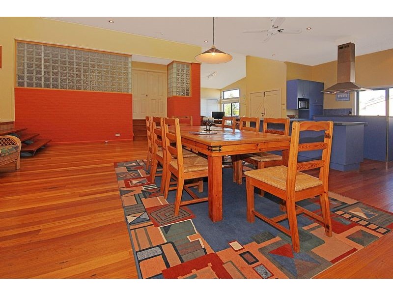 7 Sandy Place, Long Beach NSW 2536