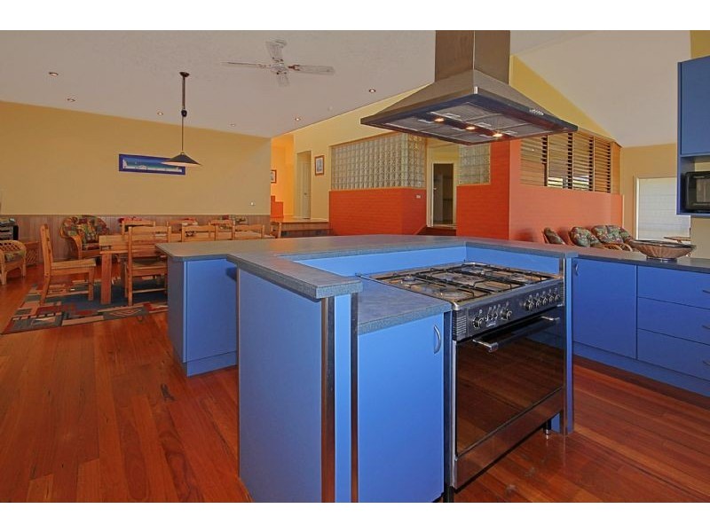 7 Sandy Place, Long Beach NSW 2536