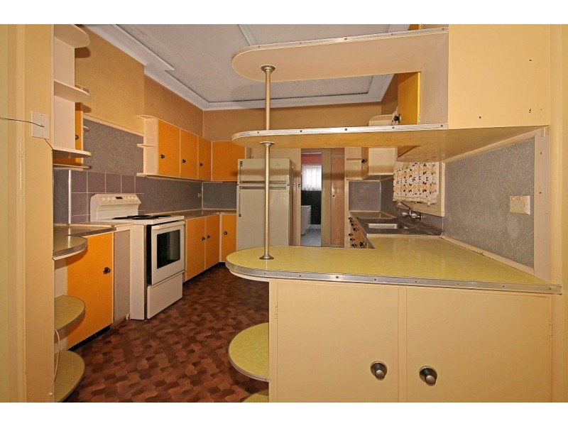 37 Clyde Street, Batemans Bay NSW 2536