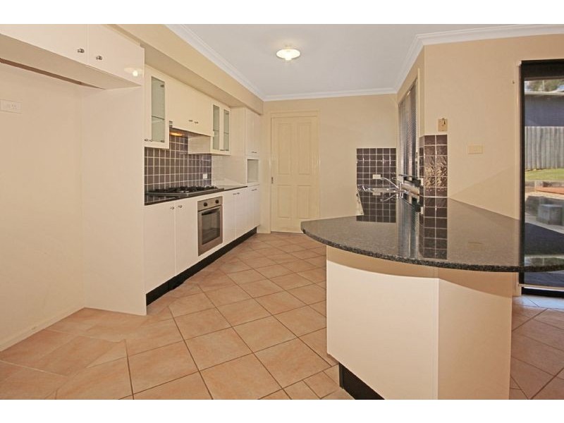 8 Leichhardt Place, Sunshine Bay NSW 2536