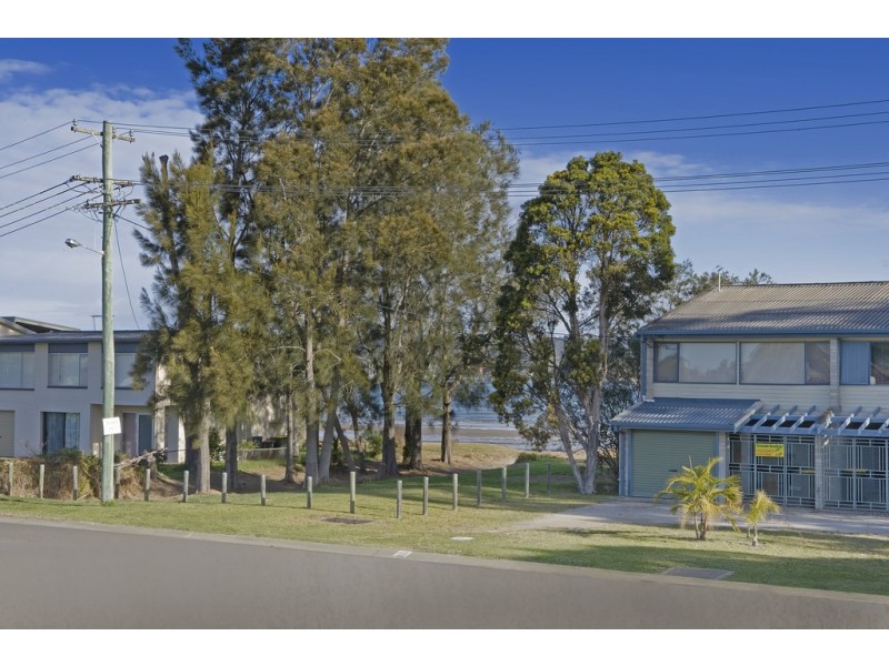 41 Wallaringa Street, Surfside NSW 2536