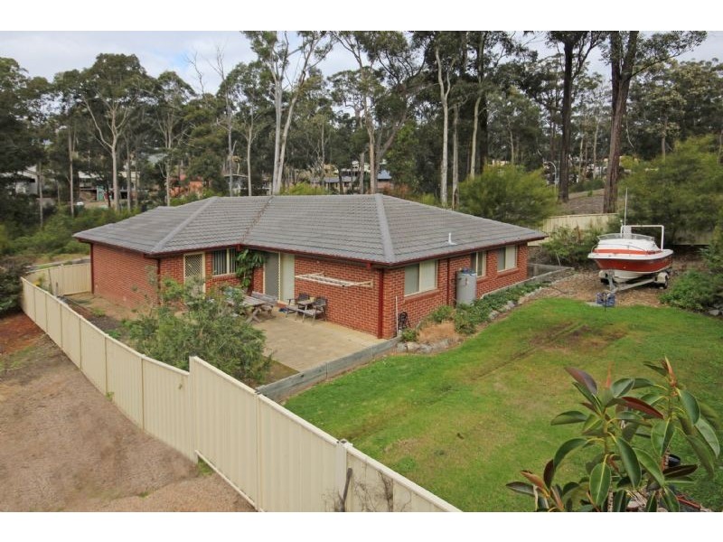 32 Bellbird Drive, Malua Bay NSW 2536