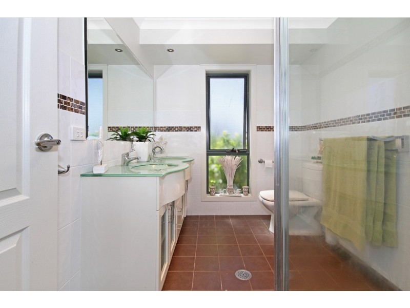 120 Cors Parade, North Batemans Bay NSW 2536