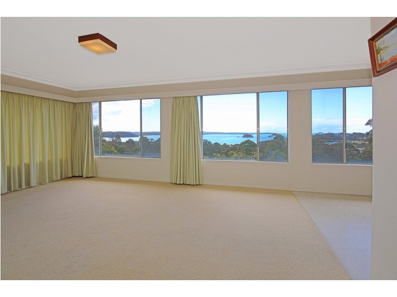 11 Calga Crescent, Catalina NSW 2536