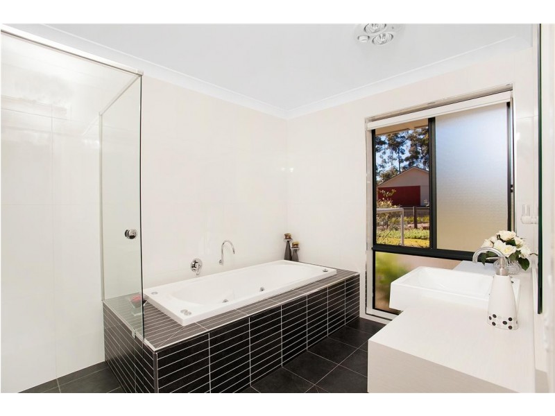 124 Clyde View Drive, Long Beach NSW 2536