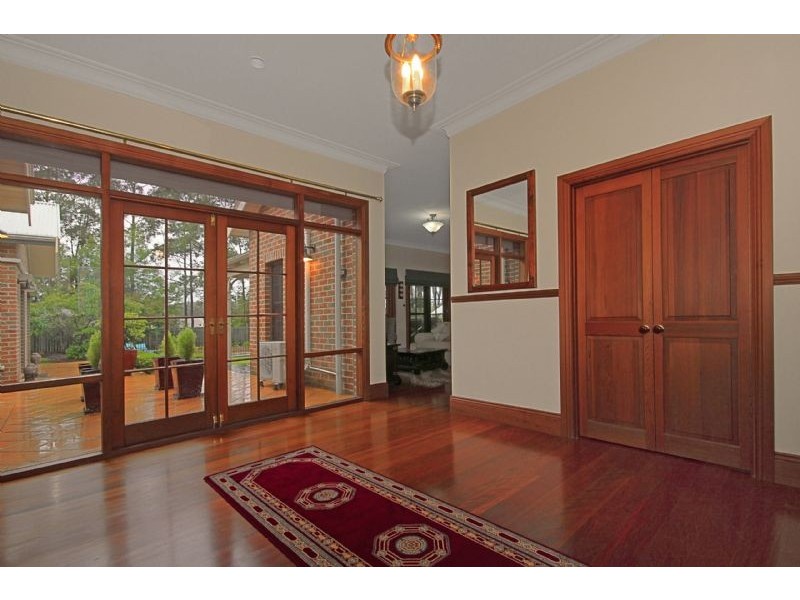 10 Blaxland Crescent, Sunshine Bay NSW 2536