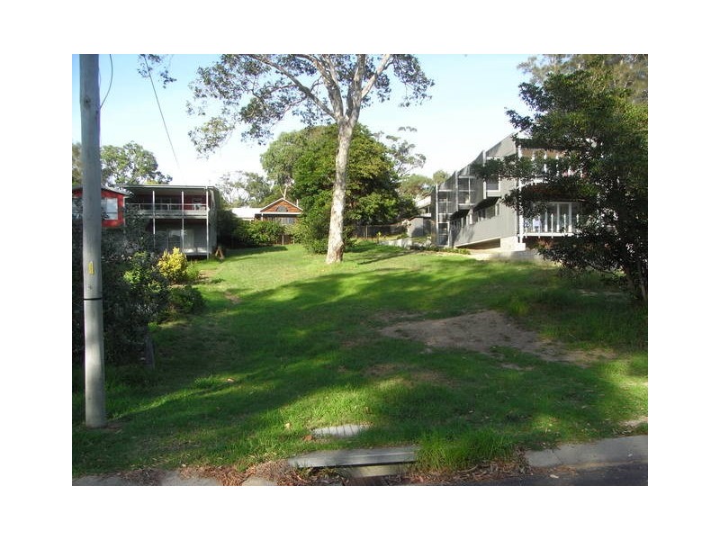 102 Annetts Parade, Mossy Point NSW 2537