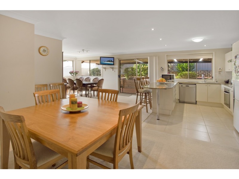 9 Batman Place, Sunshine Bay NSW 2536