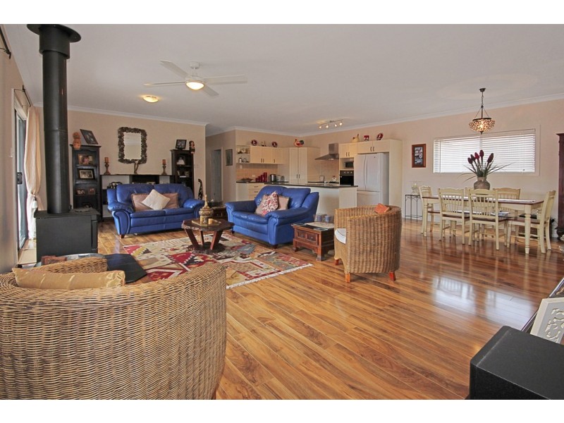 41 Broomfield Crescent, Long Beach NSW 2536