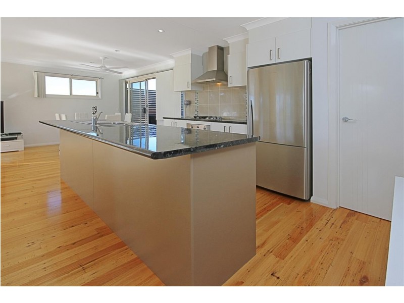 8 Litchfield Crescent, Long Beach NSW 2536