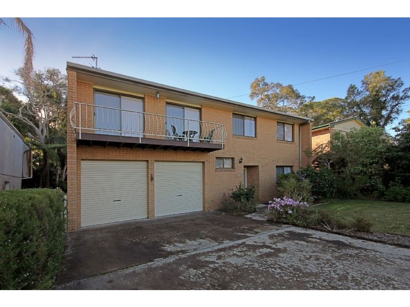 18 Forest Parade, Tomakin NSW 2537