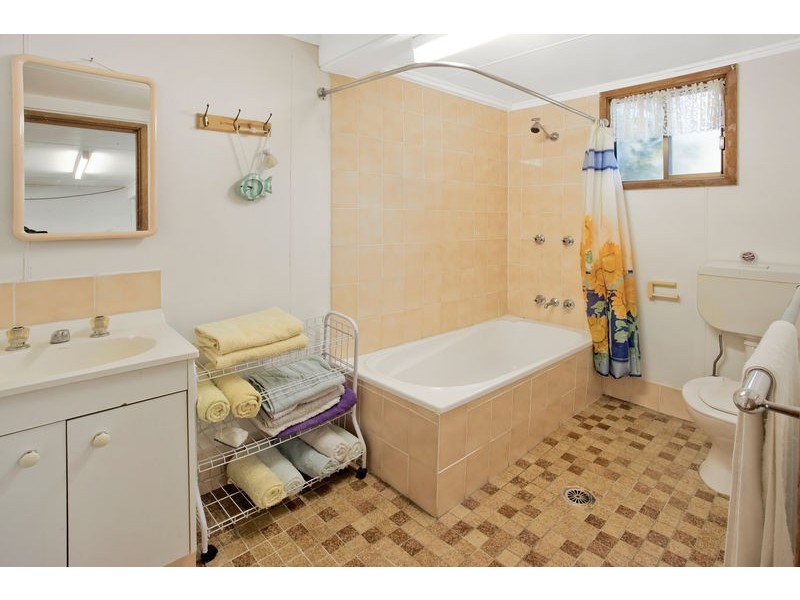 77 Palana Street, Surfside NSW 2536