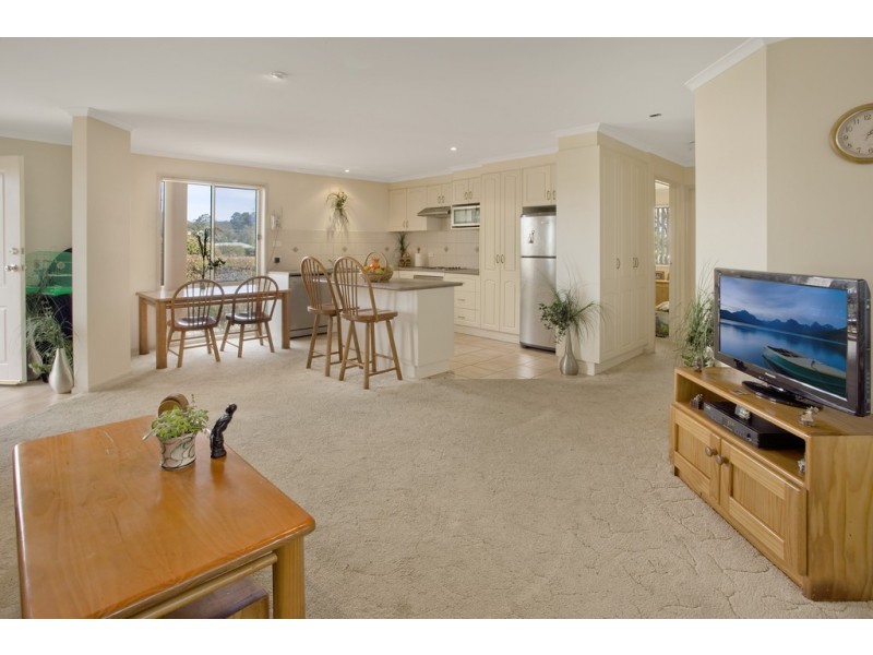 2/10 Old Princes Highway, Batemans Bay NSW 2536