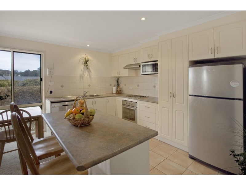2/10 Old Princes Highway, Batemans Bay NSW 2536