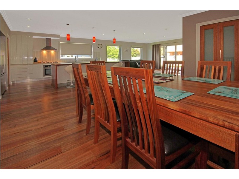 10 Marcelle Close, Broulee NSW 2537