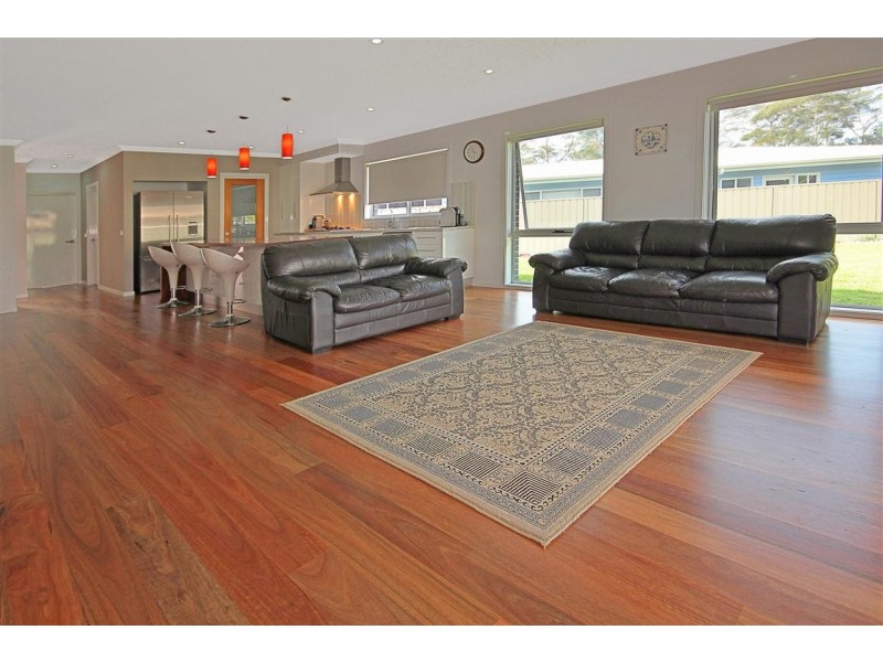 10 Marcelle Close, Broulee NSW 2537