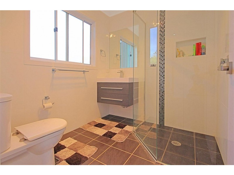 10 Marcelle Close, Broulee NSW 2537