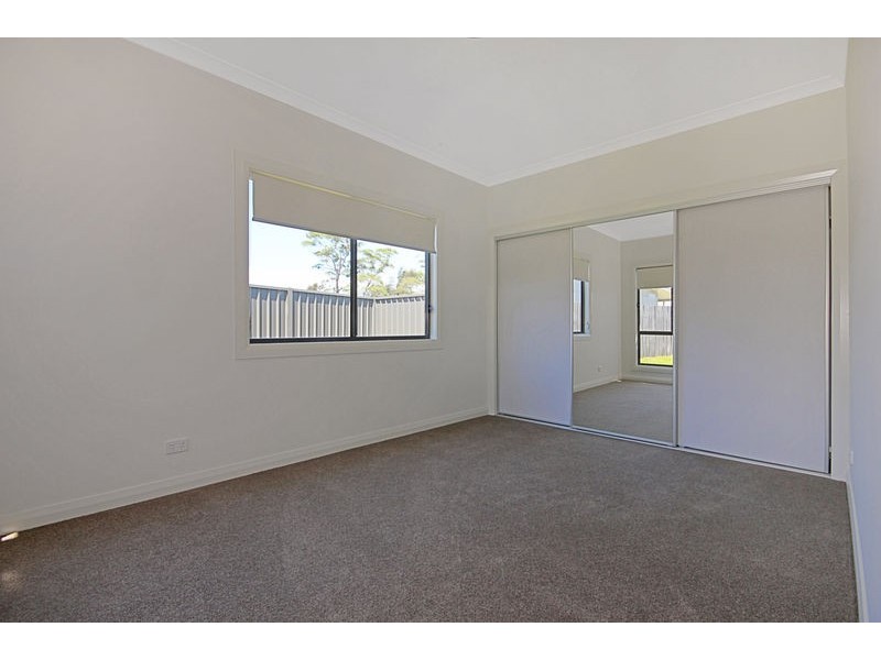 17 Griffiths Run, Broulee NSW 2537