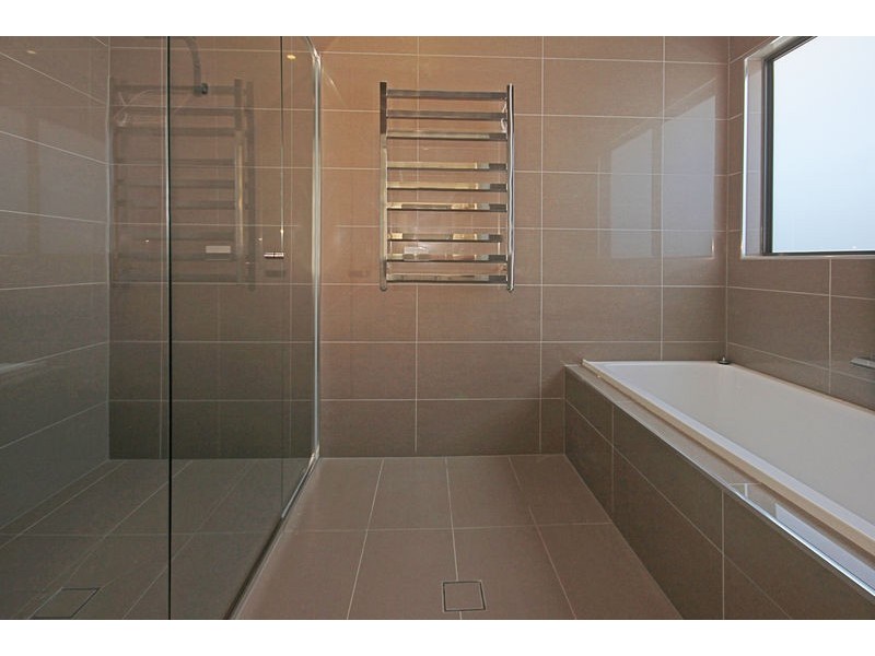 17 Griffiths Run, Broulee NSW 2537
