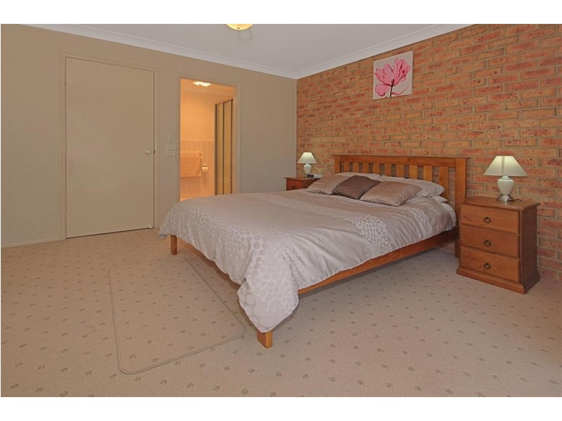 4/70 Cook Avenue, Surf Beach NSW 2536