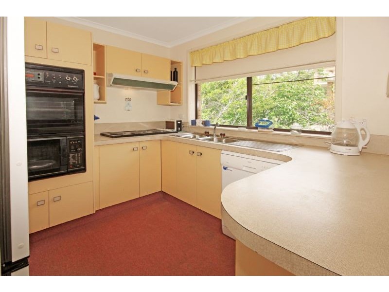 72 Cook Avenue, Surf Beach NSW 2536