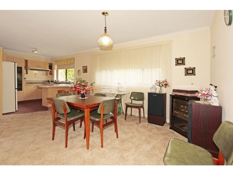 72 Cook Avenue, Surf Beach NSW 2536