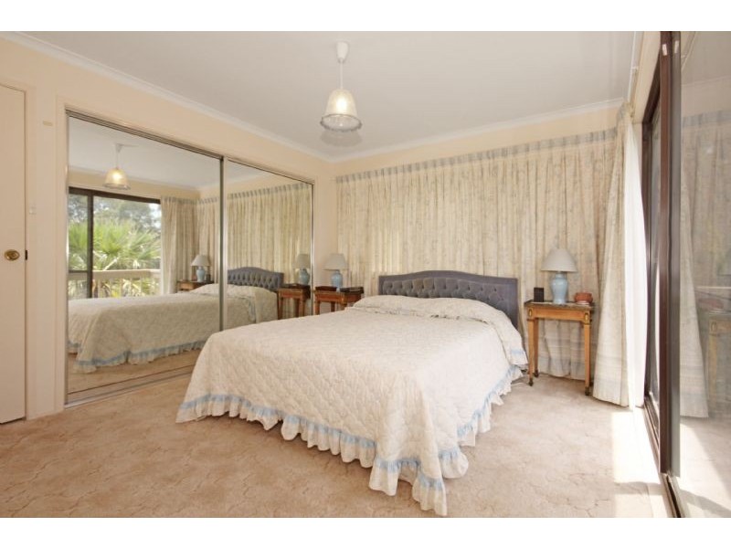 72 Cook Avenue, Surf Beach NSW 2536