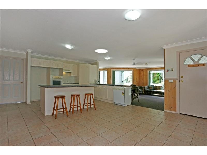 25 Beauty Crescent, Surfside NSW 2536