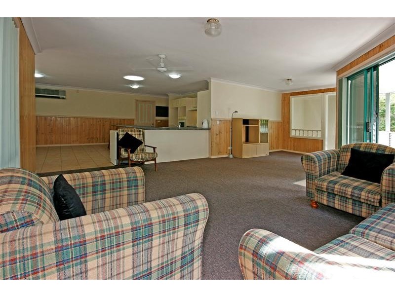 25 Beauty Crescent, Surfside NSW 2536