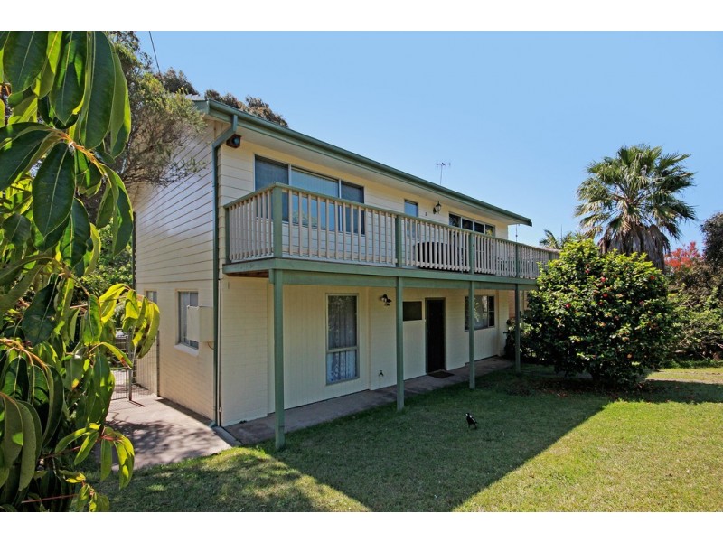 2 Wimbin Avenue, Malua Bay NSW 2536