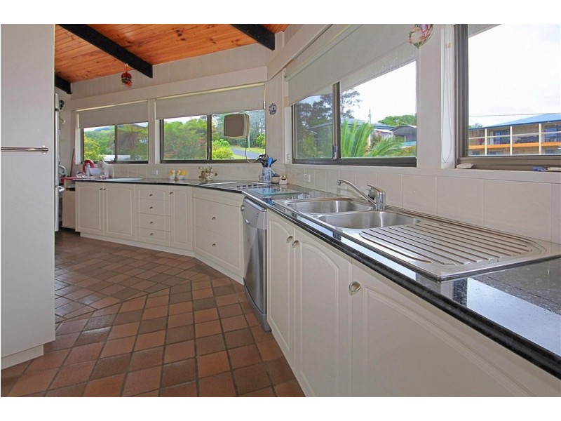 2 View Street, Batehaven NSW 2536