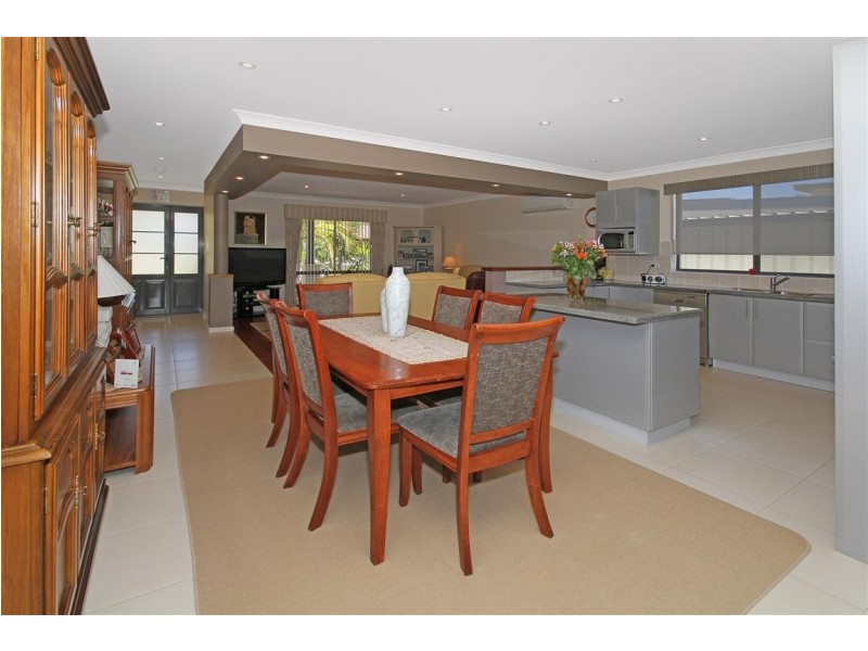 74 Pacific Road, Surf Beach NSW 2536