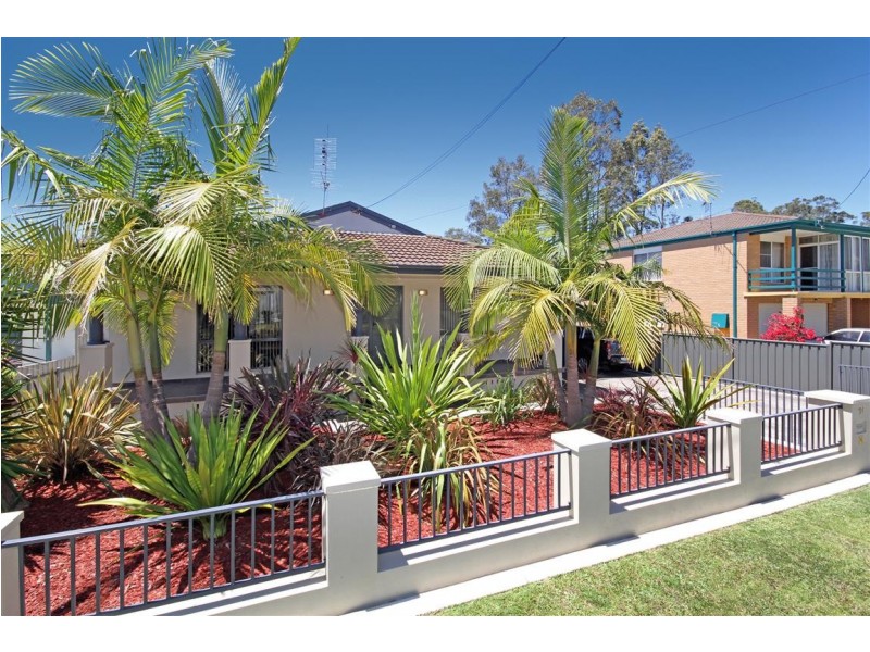 74 Pacific Road, Surf Beach NSW 2536