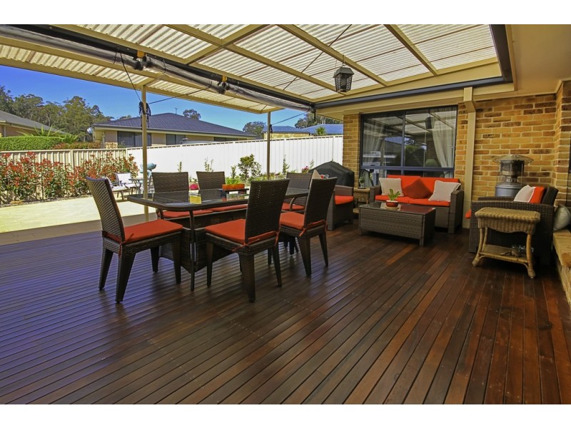 5 Gosse Place, Sunshine Bay NSW 2536