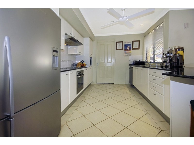 5 Gosse Place, Sunshine Bay NSW 2536