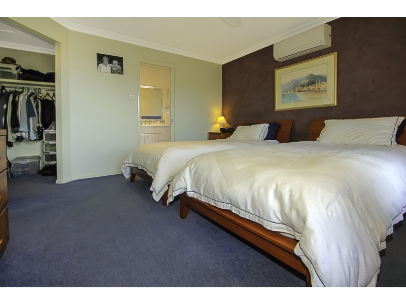 5 Gosse Place, Sunshine Bay NSW 2536