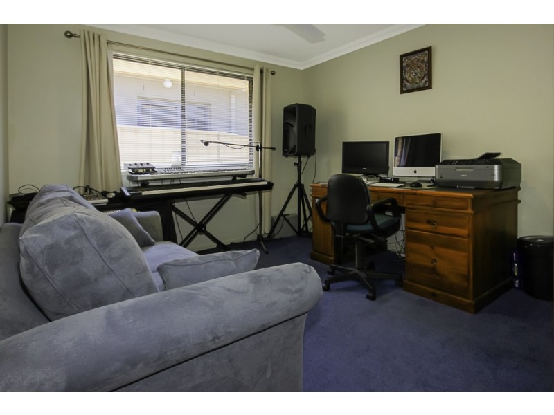 5 Gosse Place, Sunshine Bay NSW 2536