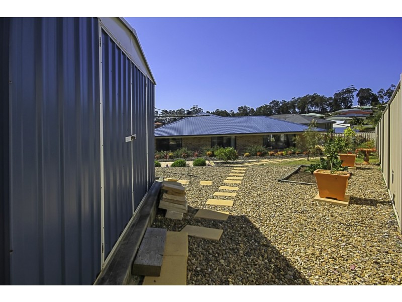 5 Gosse Place, Sunshine Bay NSW 2536