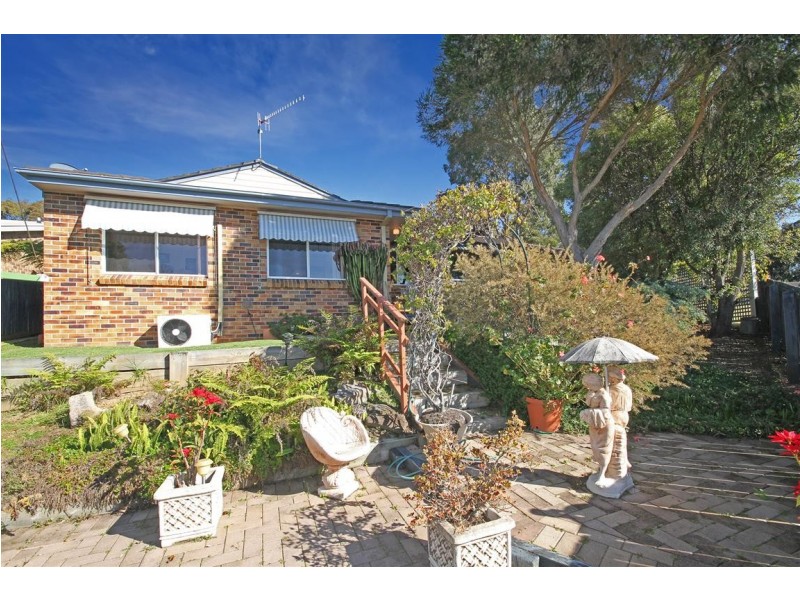 5 Blaxland Crescent, Sunshine Bay NSW 2536