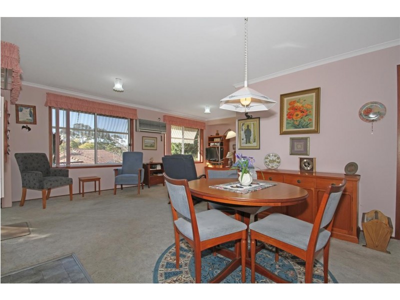 5 Blaxland Crescent, Sunshine Bay NSW 2536